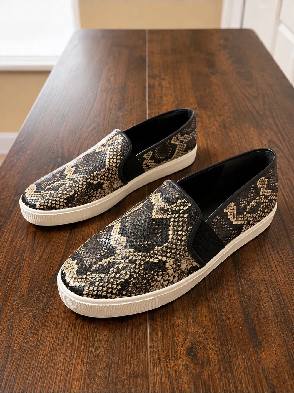 Vince Women’s Size 9.5 Snakeskin Print Leather Slip-On Sneakers Black Tan